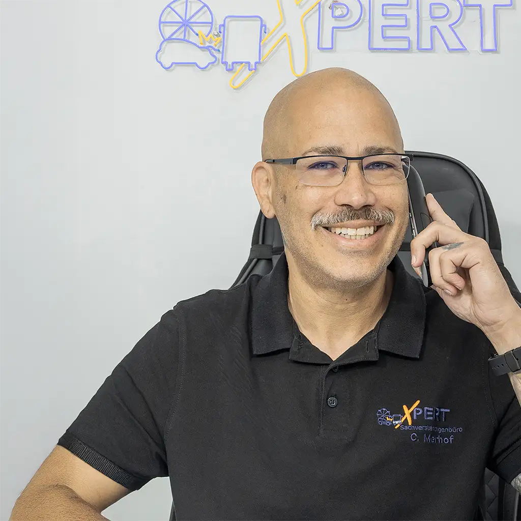 Carsten Merhof, Xpert Sachverständigenbüro im Gespräch zu einem KFZ-Gutachten